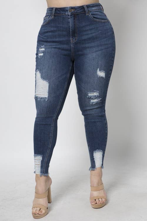 PLUS SIZE DISTRESSED SKINNY LEG JEANS: Black